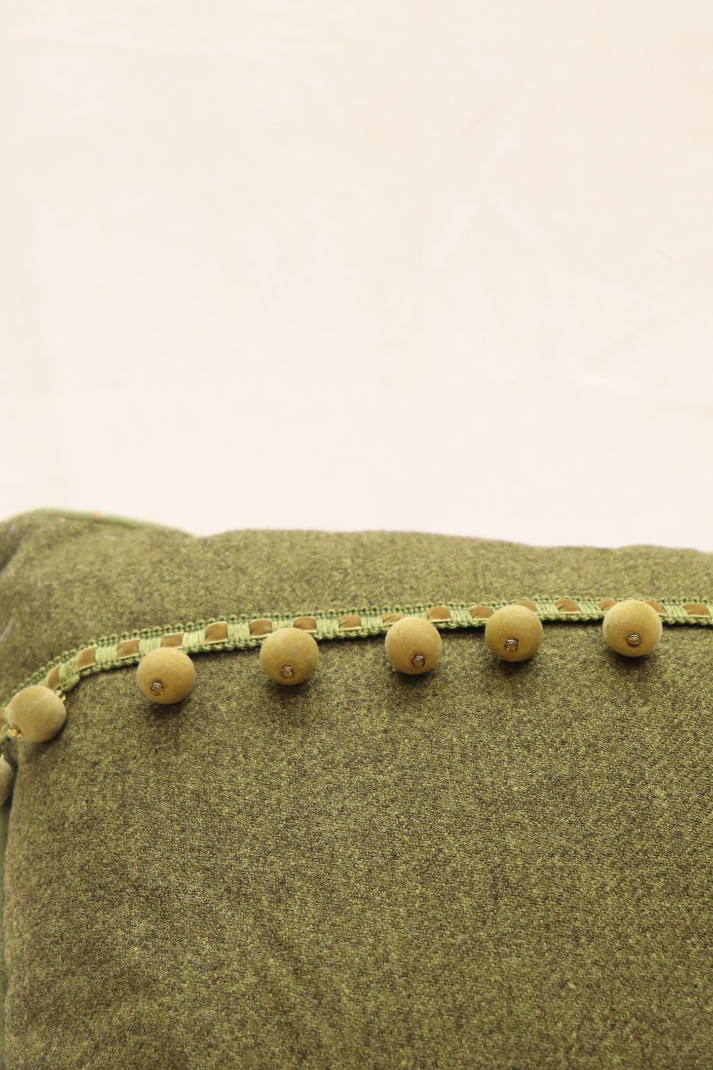Snelston cushion with Pom pom Trim